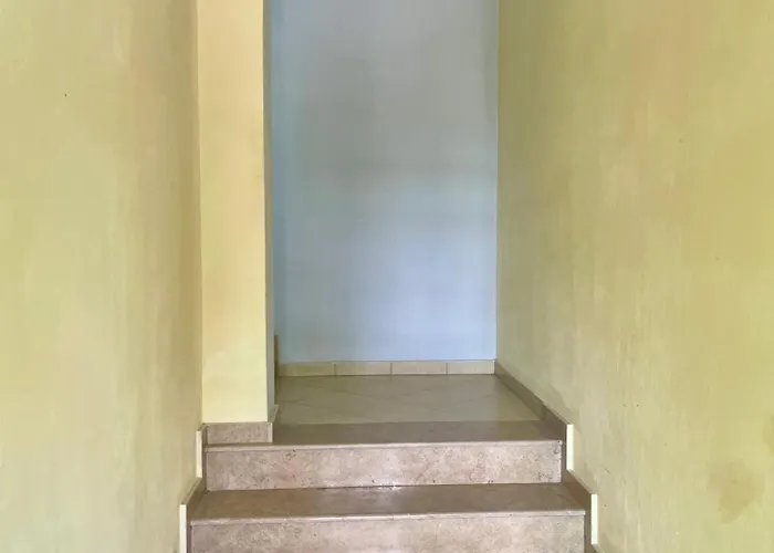 Kiara * Golem (Tirana)